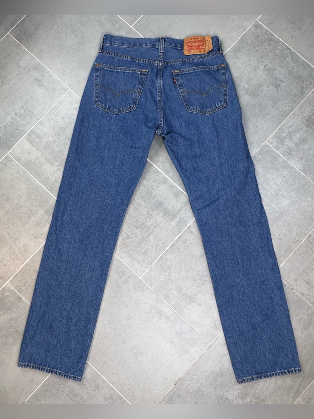 Levi’s 501 Jeans 32x34 Button Fly Red Tab Medium Wash Denim